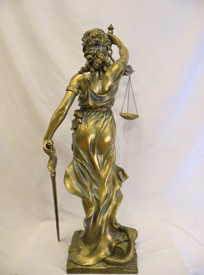 Lady Of Justice Brass_Back